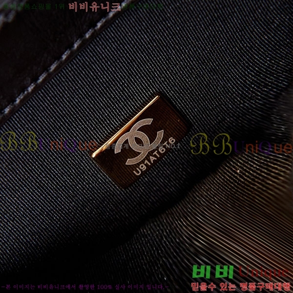 # ü  AS4038-1