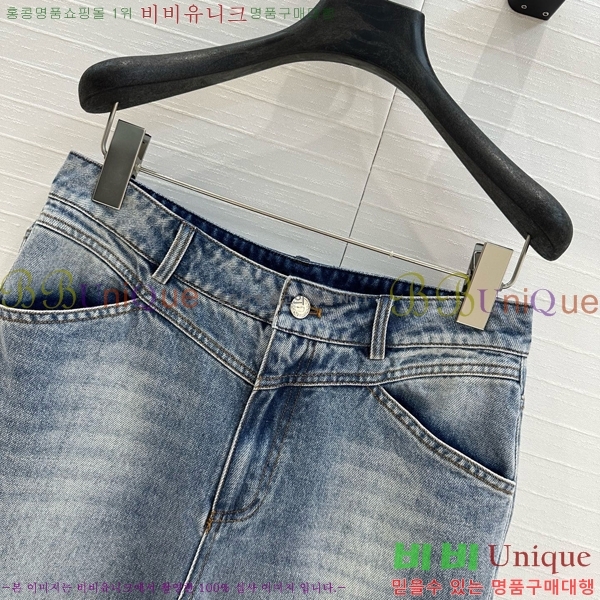  ˷    AW192880-2