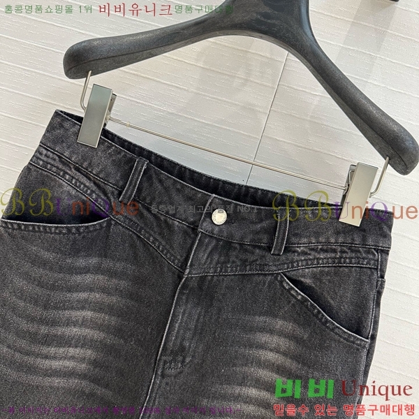  ˷    AW192880-3