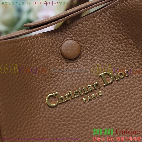 # Signature ̵ Ŷ 81M2841-811