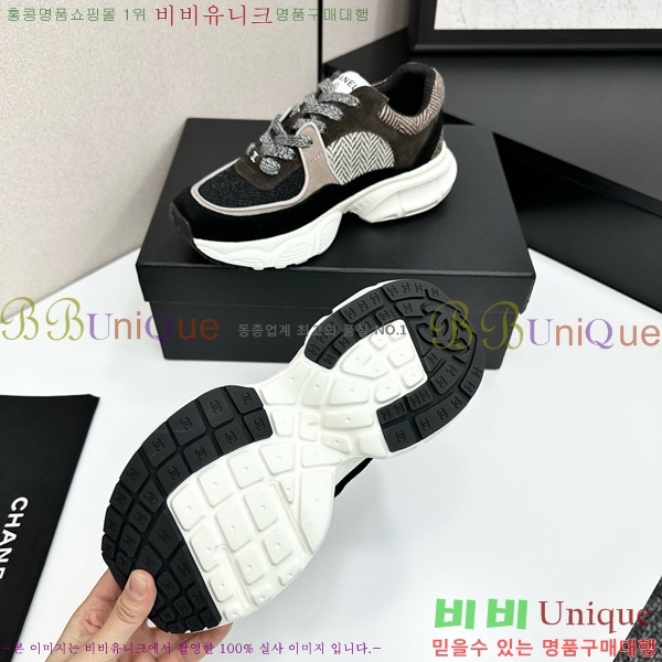  * Ŀ CH497718-9