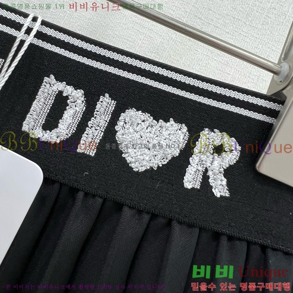   ĿƮ DO411407-9