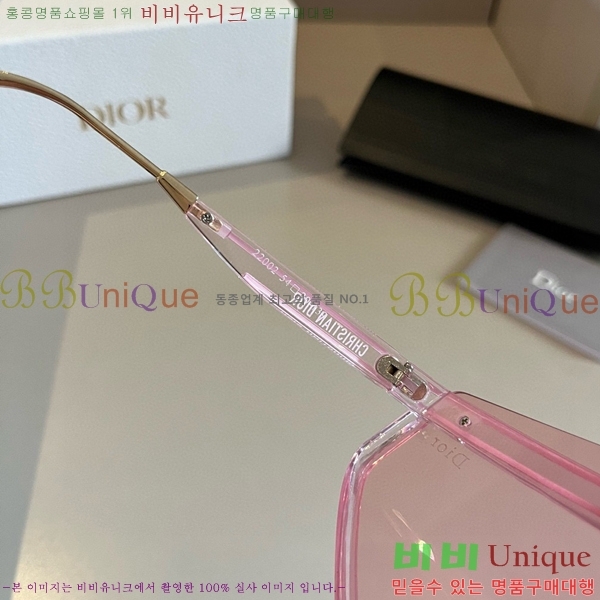  ۶ D948417-3