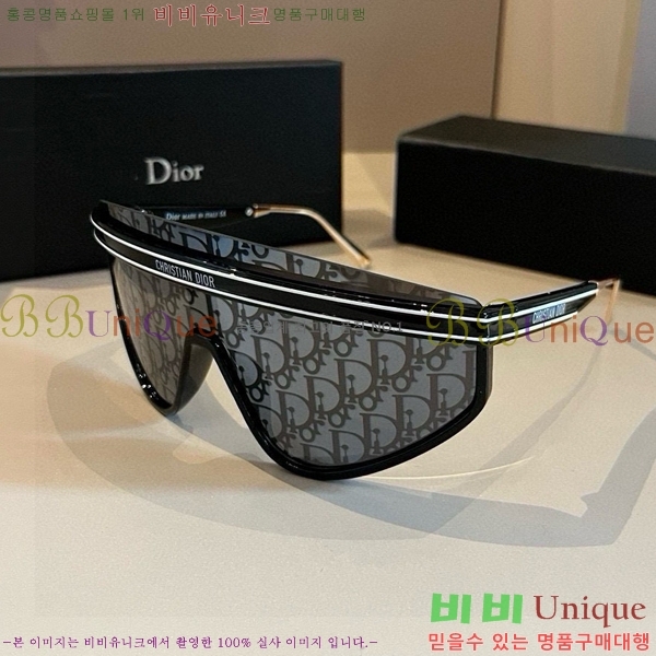  ۶ D948418-1
