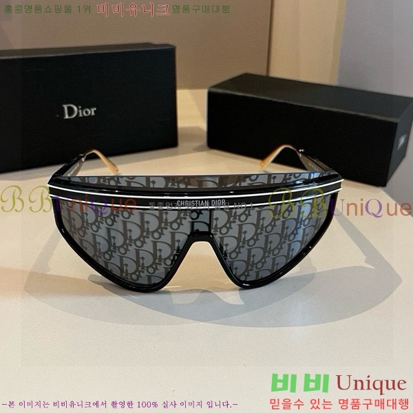  ۶ D948418-1