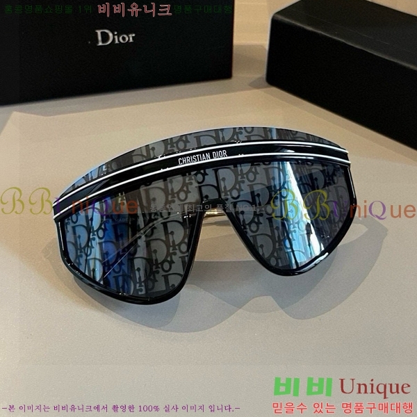  ۶ D948418-1