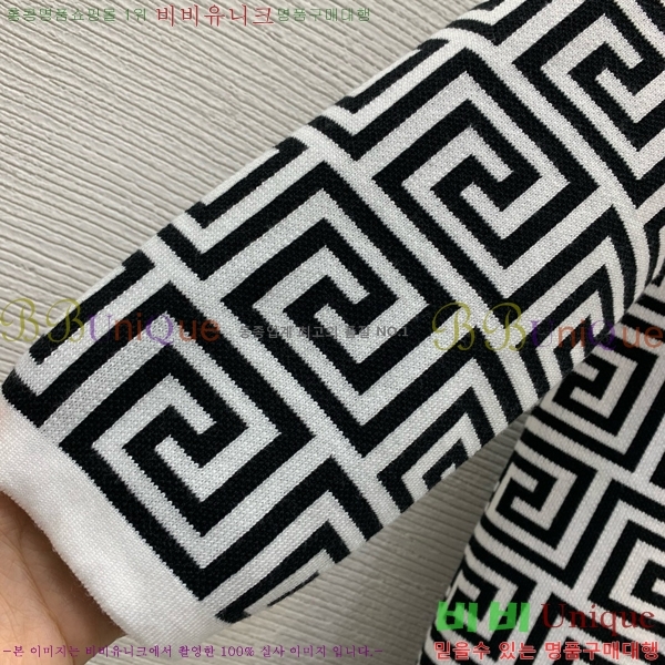  ߸   BM17745-11