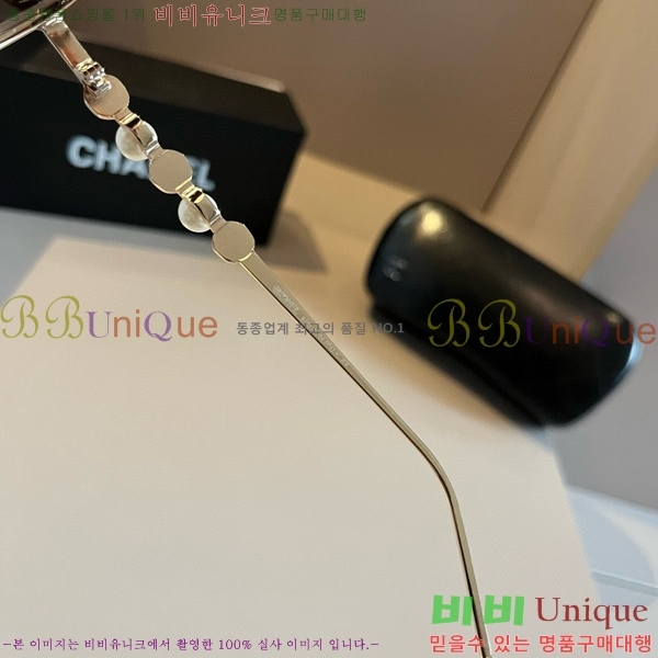  ۶ CH6484636368-1