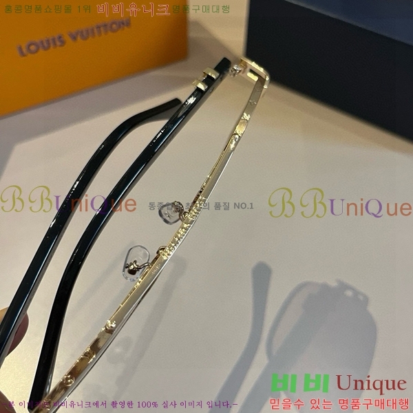 ̺ ۶ LV485126-3