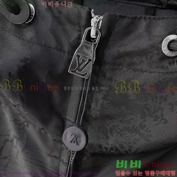  ̺  4LV048821