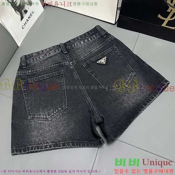     P581831526-2
