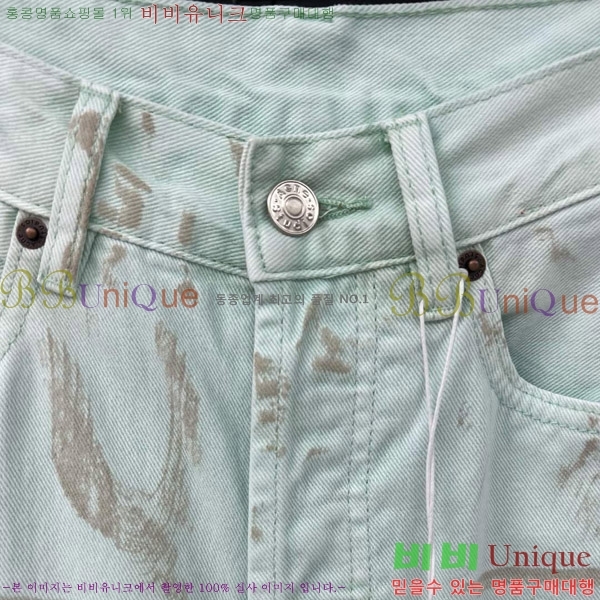  ũ Ʃ  246AE2702153