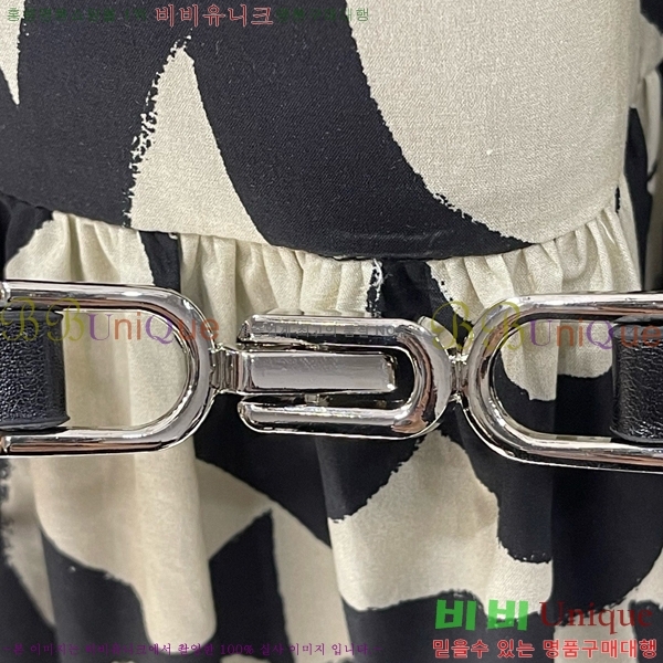   ǽ M4X15775-10
