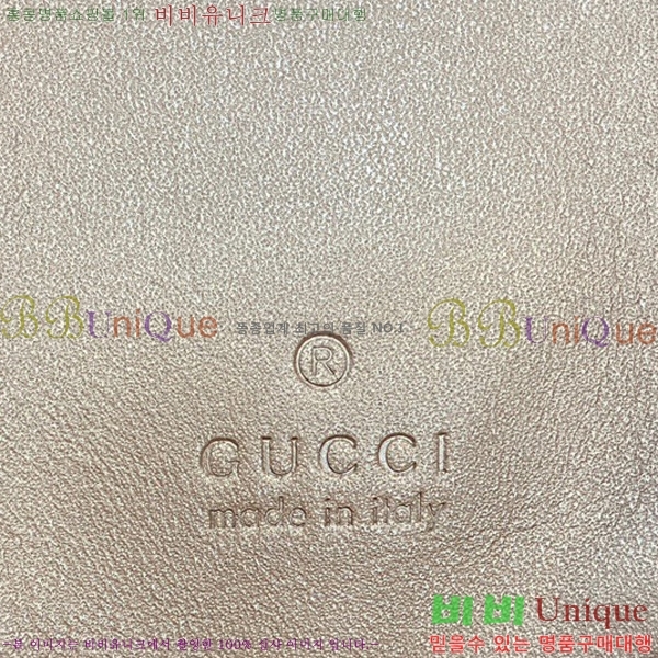 # B ̵  815924-922