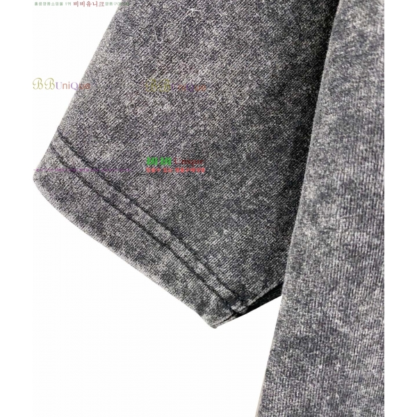    Ƽ D254136974-8