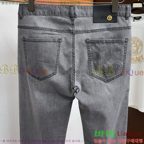   û D25336147