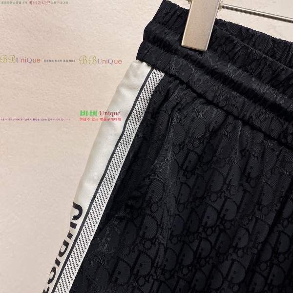   ݹ D252871365