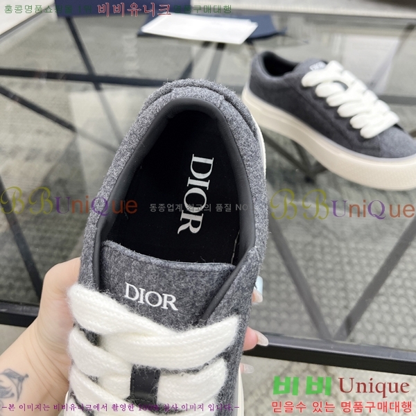   Ŀ DR974909-1