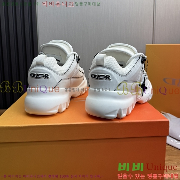   Ŀ DR974914-5