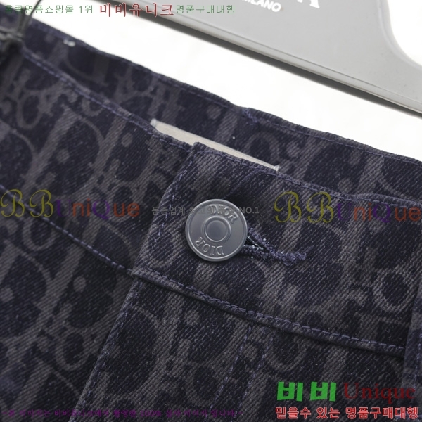  ݹ D647283
