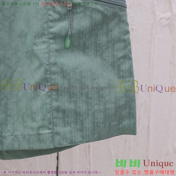   ݹ D647286-1