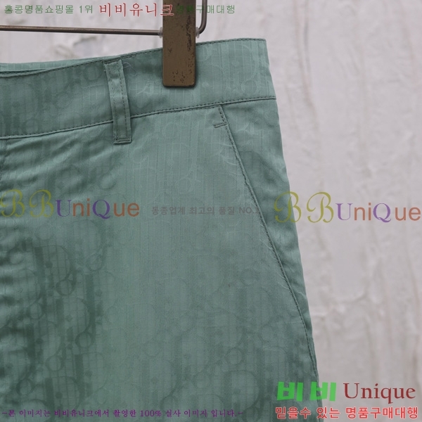   ݹ D647286-1