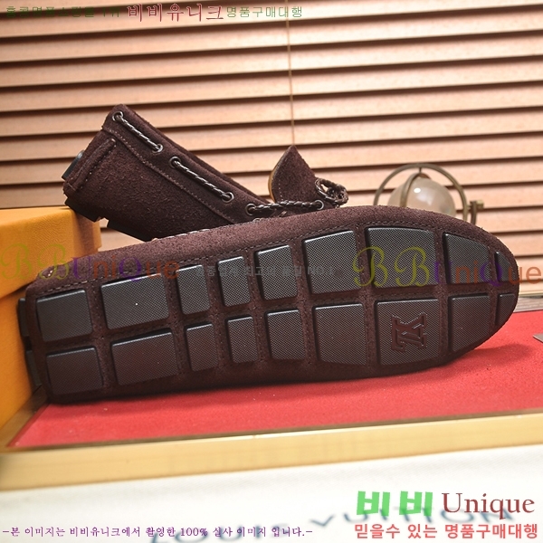  ̺  LV74627-26