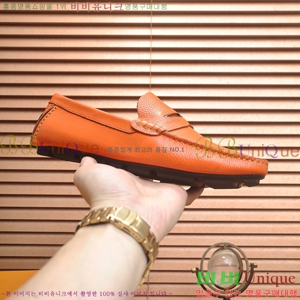  ̺  LV74627-32