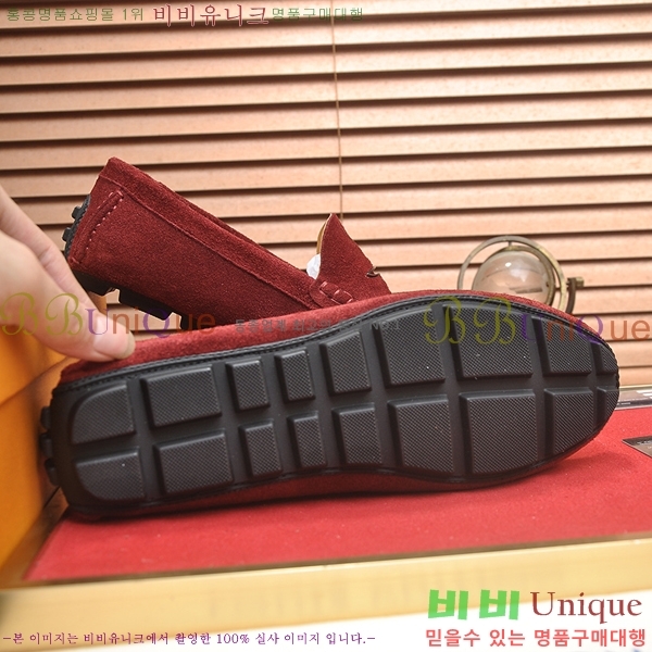  ̺  LV74627-37