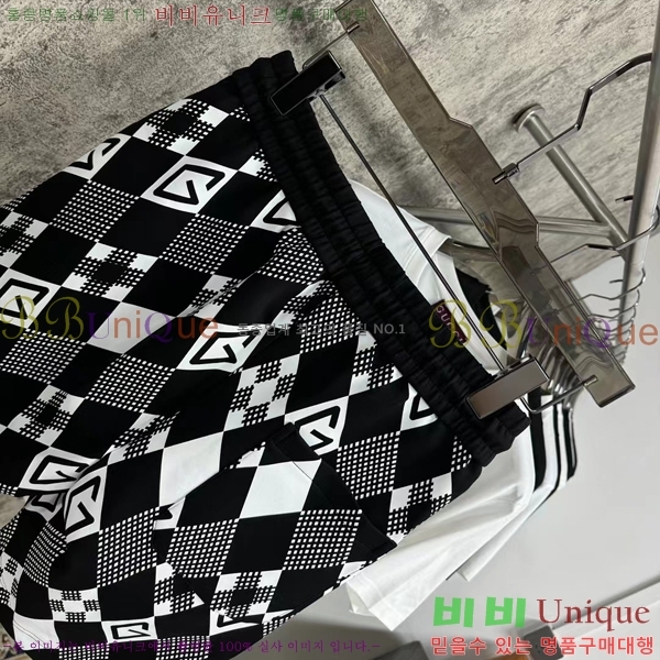    ݹ 18D25411-1