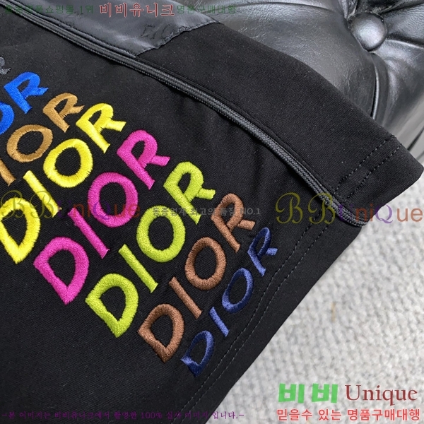   ݹ D64733