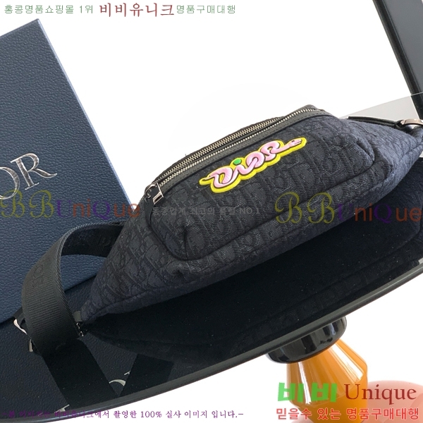 # ̴ 2.0 KAWS Ʈ 1ESBO077-1
