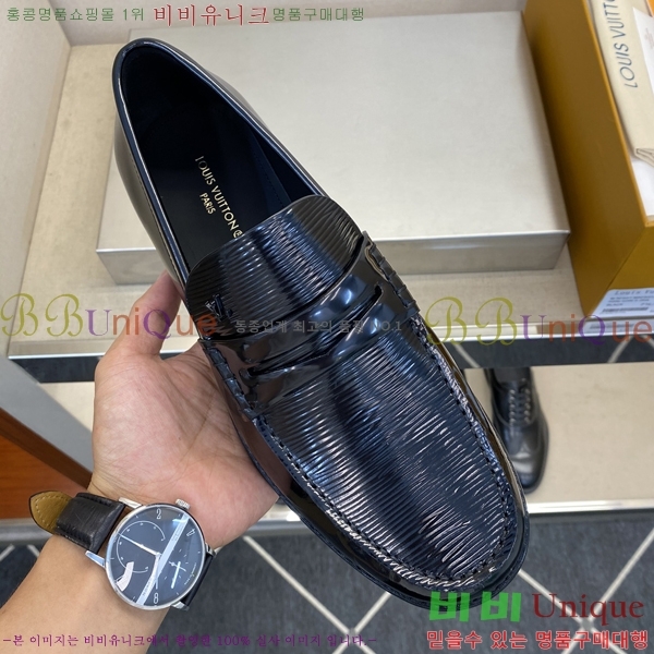  ̺  L7161626-1