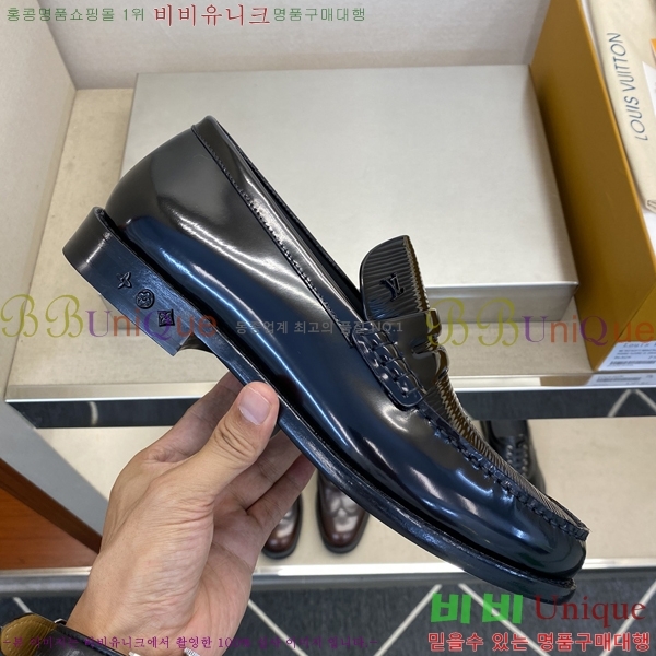  ̺  L7161626-1