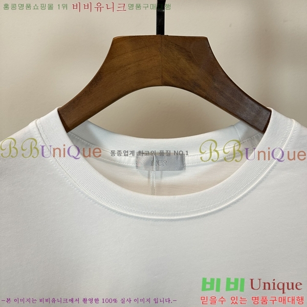    Ƽ D25516401