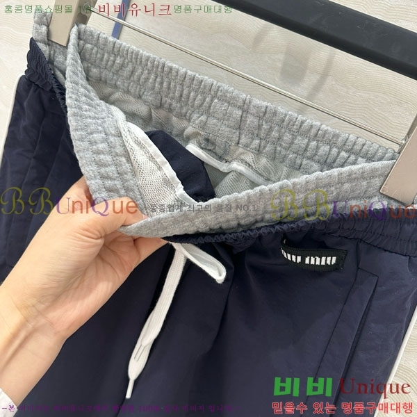  ̿̿  MU212186-3