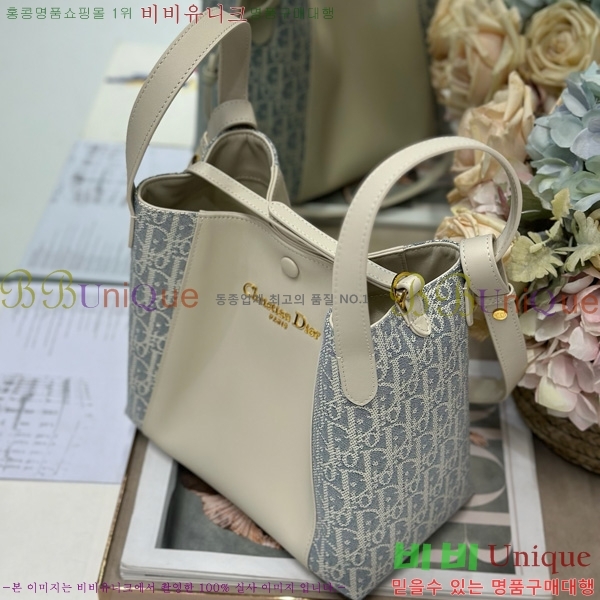 # Signature ̵ Ŷ 81M2841-814