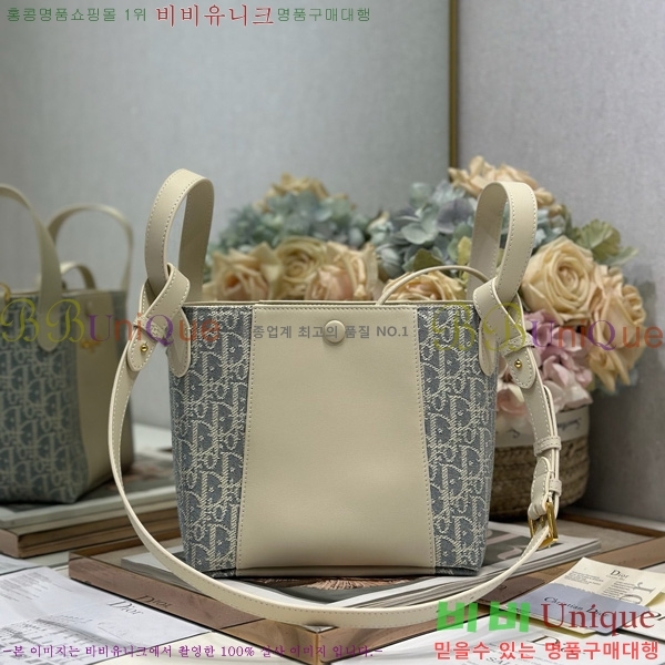 # Signature  Ŷ M2840-785