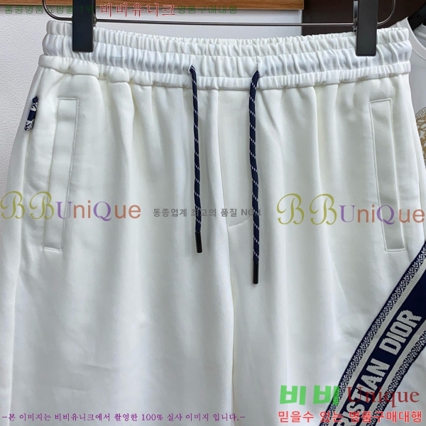   ݹ D254163571-2