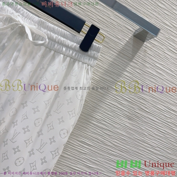 ̺  LV2581007-4