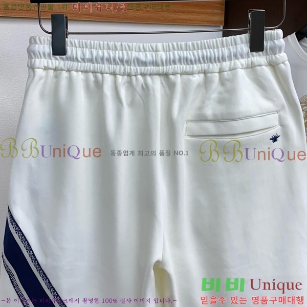   ݹ D254163571-2