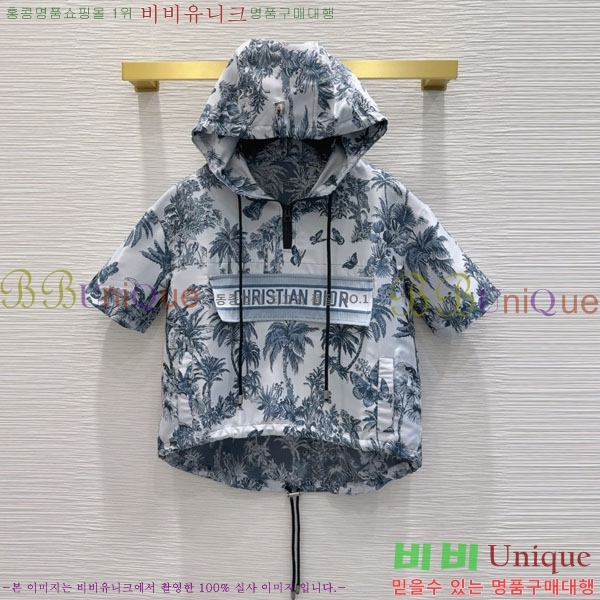    ĵ  DOI21599-9
