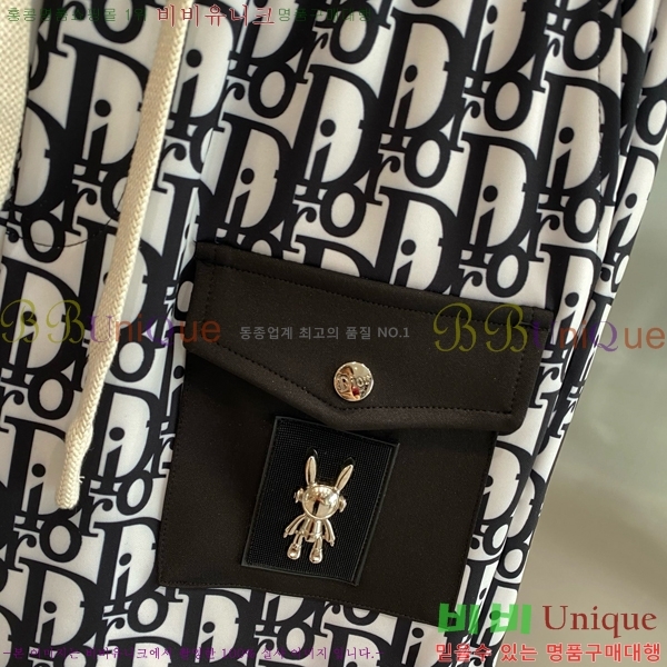   ݹ D254163572