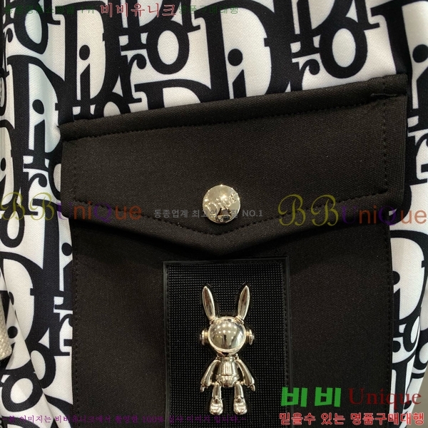   ݹ D254163572