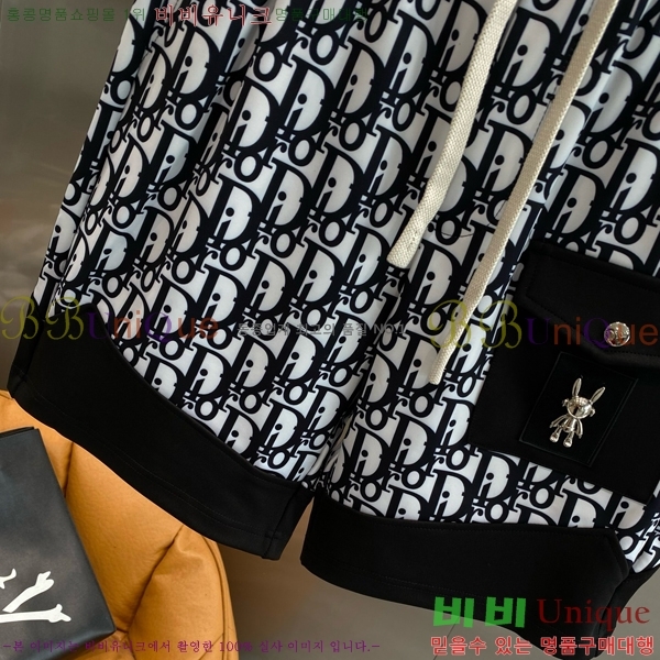   ݹ D254163572