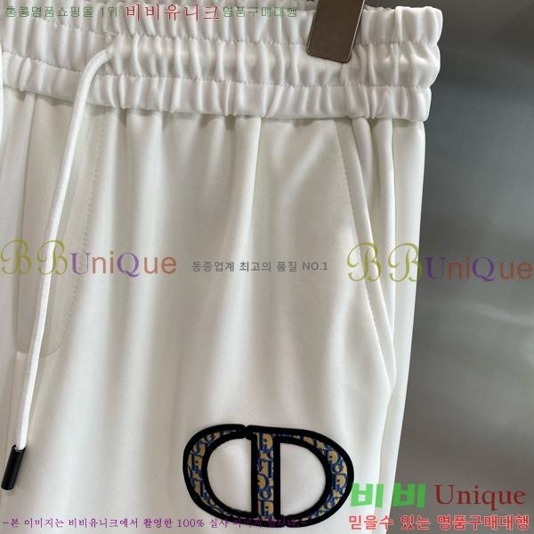   ݹ D254163574