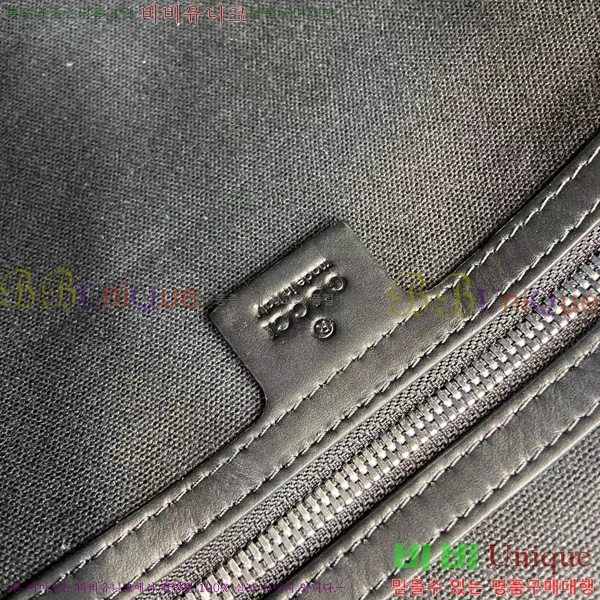 #  GG    725282-957