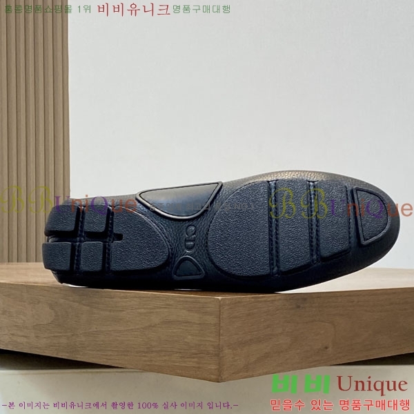   ĳ־  D888770