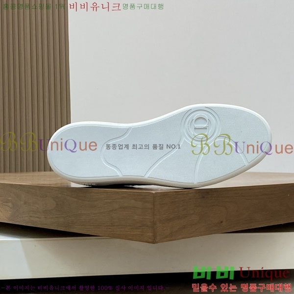   Ŀ D8888051-2