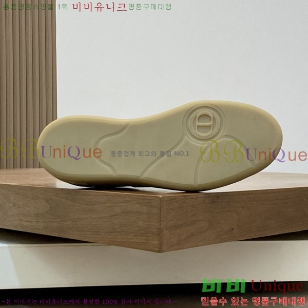   Ŀ D8888051